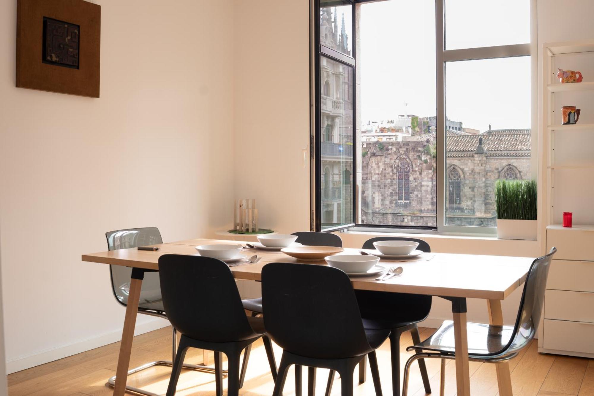 Cathedral Charm On Via Lantana Apartment Barcelona